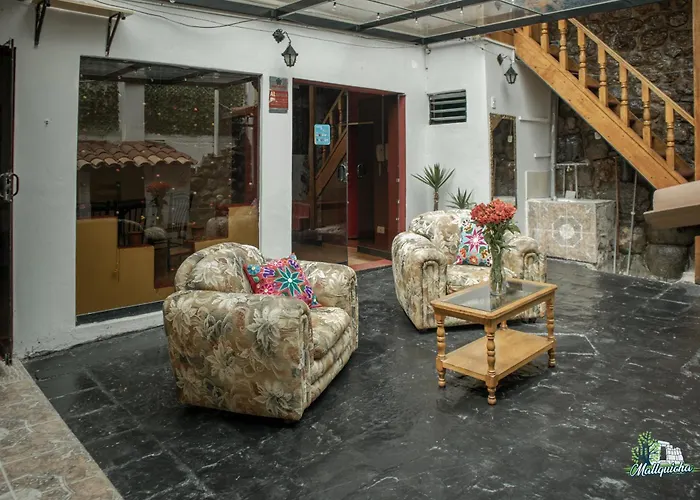 Warm And House With Spectacular View Of
